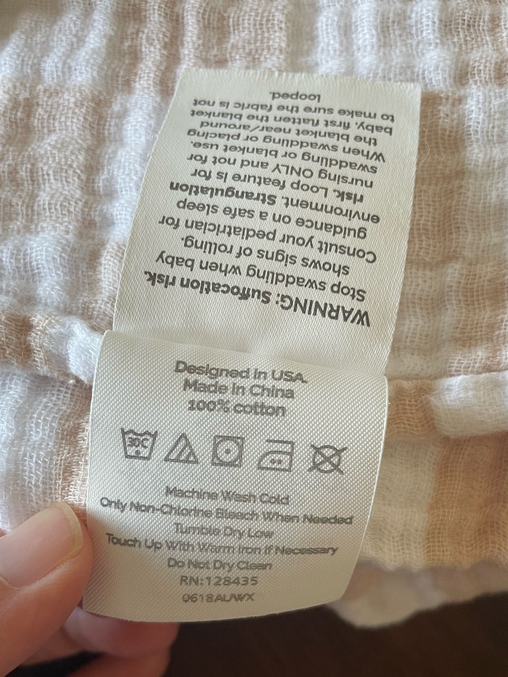 Itzy Ritzy Oversized Muslin Swaddle - Picture 5 of 5